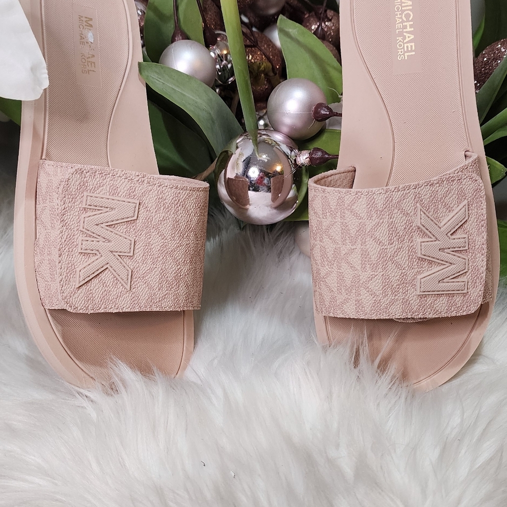Michael Kors Soft PINKStrappy Slides Brand New - Picture 4 of 8